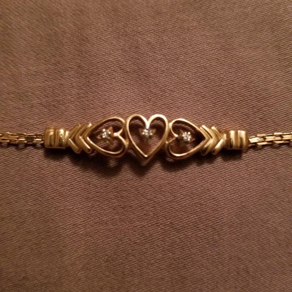 Gold and diamond bracelet